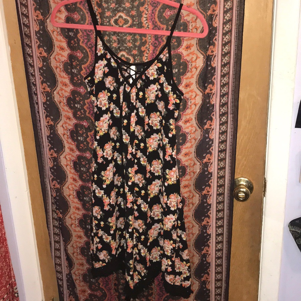 Floral shift dress